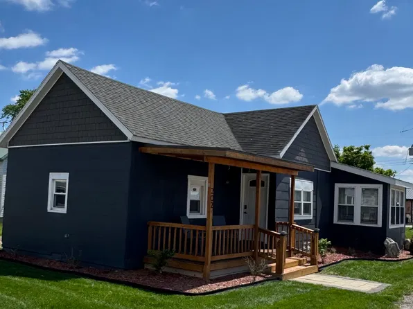 202 E South 1st St, Findlay, IL 62534