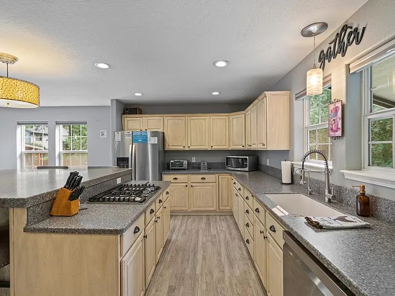 3200 N Wedgewood Loop — Photo 7