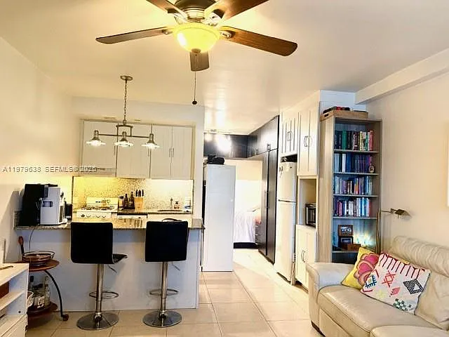2445 Lake Pancoast Dr #7 — Photo 11