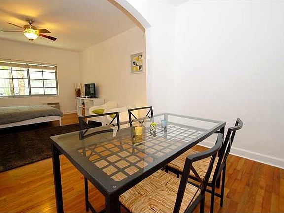 5th image of 1561 Lenox Ave #100