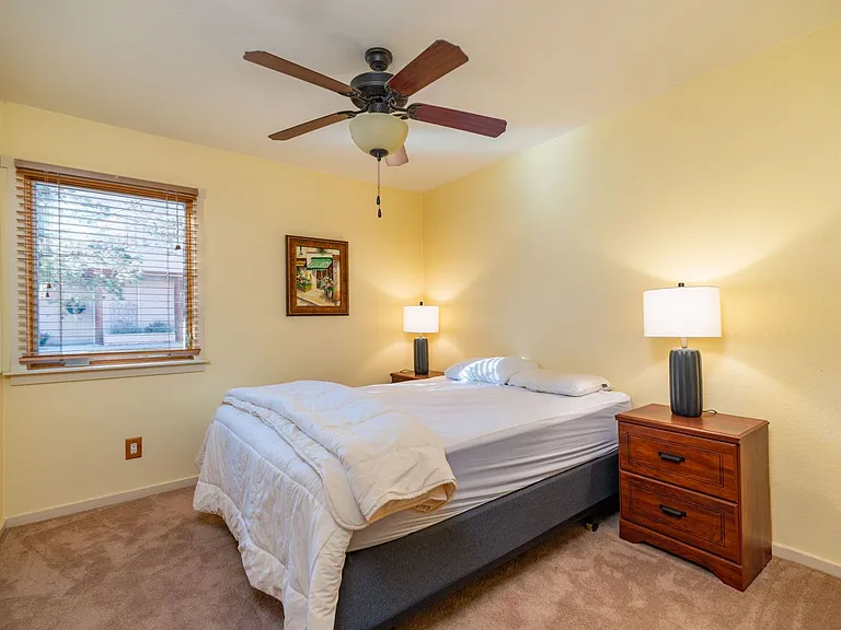 601 W San Mateo Rd #84 — Photo 7