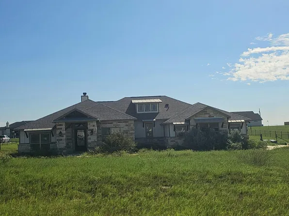 117 Valley View Dr, La Vernia, TX 78121