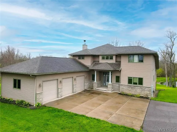 5929 Broadway St, Lancaster, NY 14086