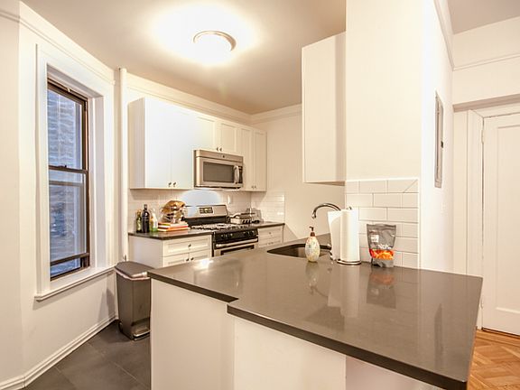 3rd image of 704 8th Avenue 0