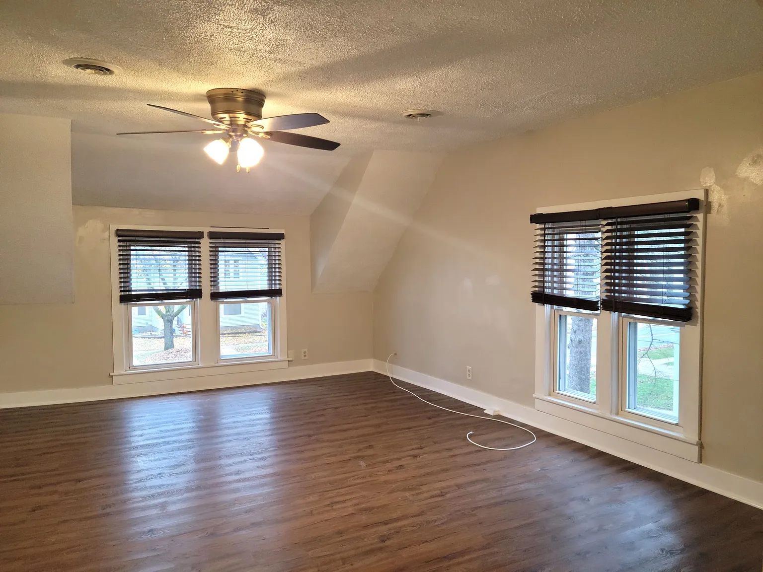 1 bed, $1,000 — Photo 1
