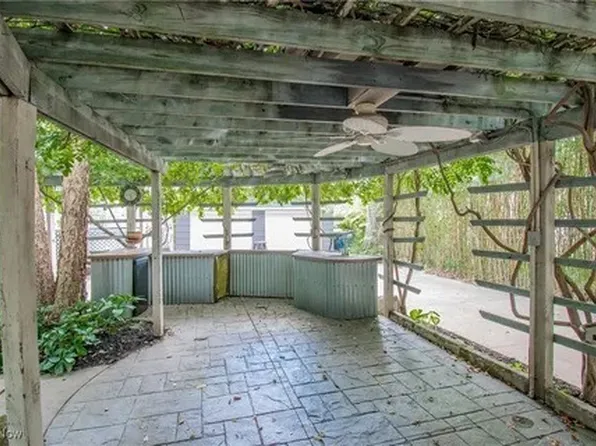 13446 Clifton Blvd, Lakewood, OH 44107