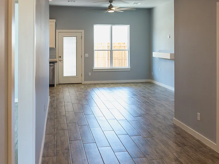 629 Remington Ave — Photo 7