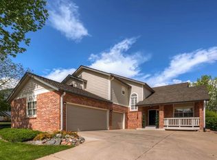 2 Pin Oak Dr, Littleton, CO 80127