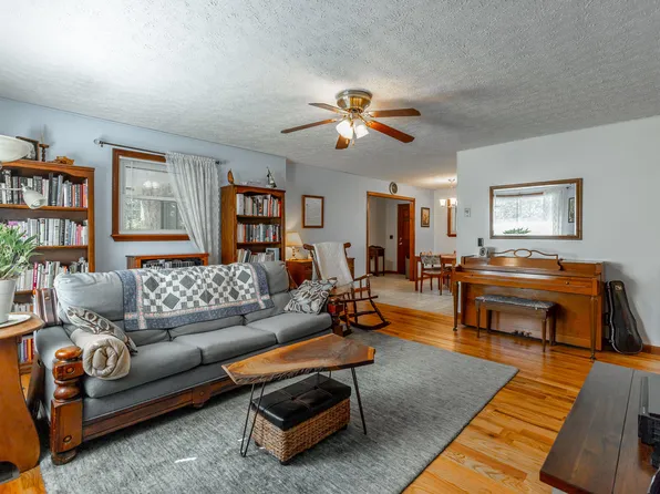 395 Dancing Fern Rd, Sequatchie, TN 37374