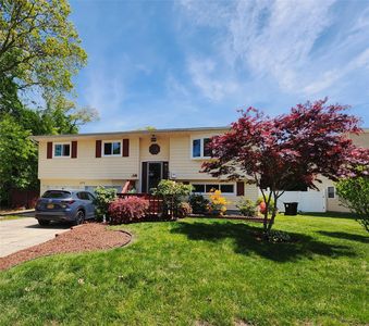 373 Commack Road, Islip, NY, 11751