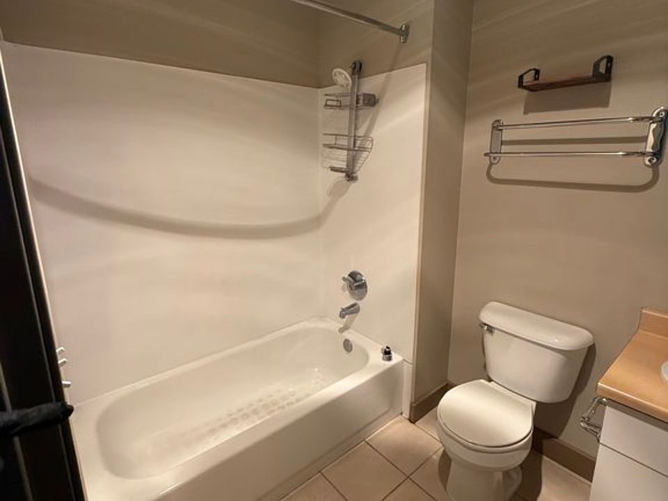 1st image of 2504 Western Ave APT 524