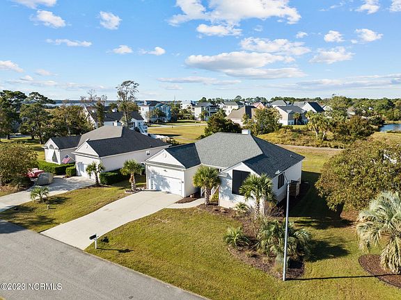 4th image of 211 Palmer Way