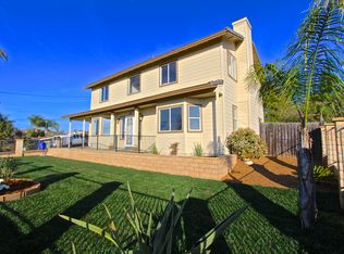 121 N Stage Coach Ln, Fallbrook, CA 92028