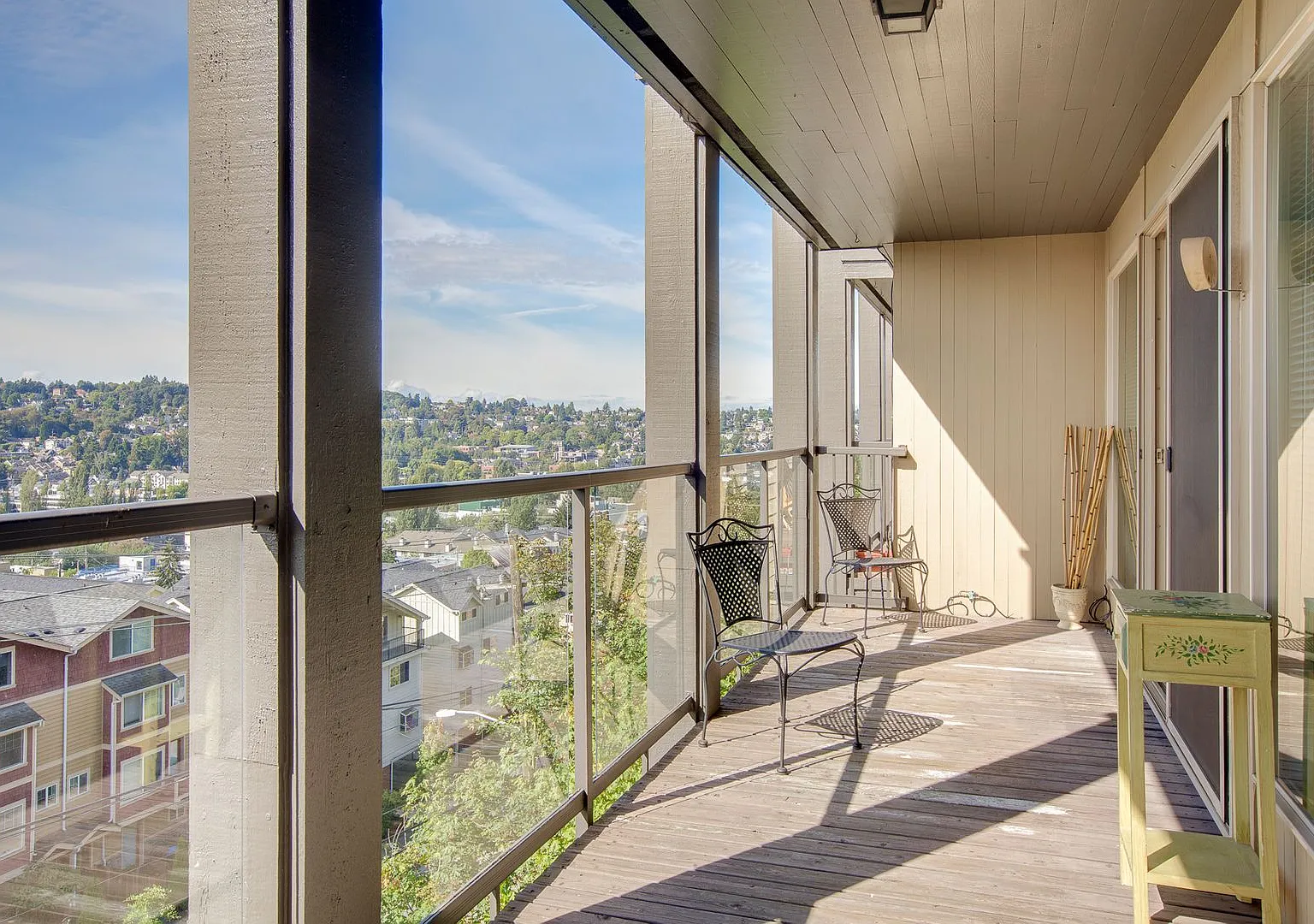 Fremont View - 525 N Bowdoin Place — Photo 4