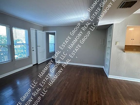 2nd image of 5216 McCarty Ln APT 3