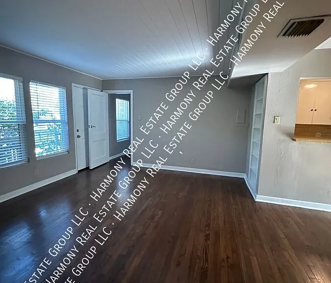 5216 McCarty Ln #3 — Photo 2