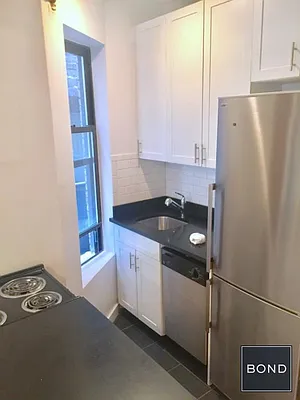 Rented by Bond New York | media 3