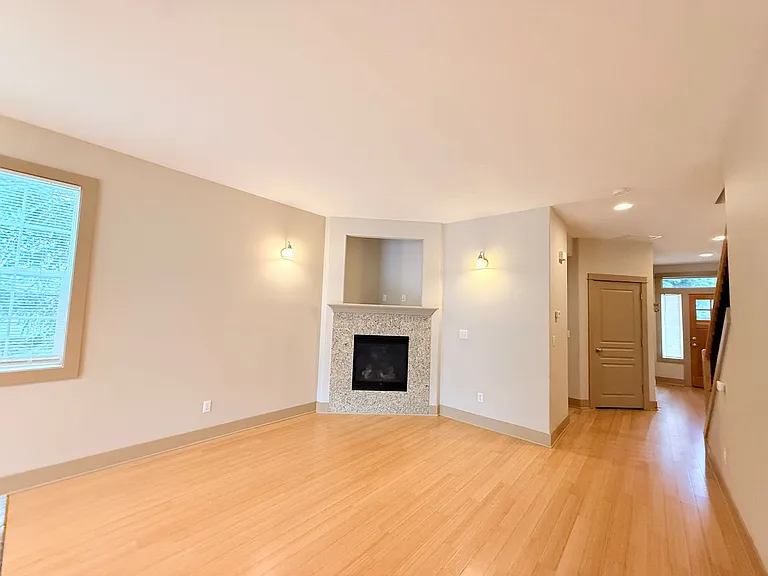 9554 SW 153rd Ave — Photo 6