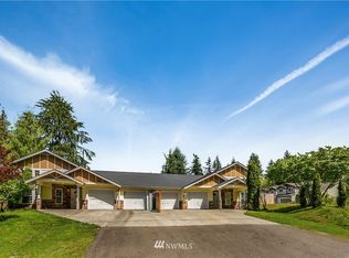 215 117th Pl SE #A & B, Everett, WA