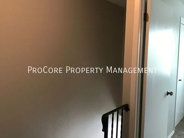 662 W Idaho Ave — Photo 9