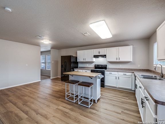 5th image of 4614 Stallion Cove