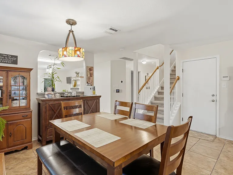 2909 Ashwood Rd — Photo 8