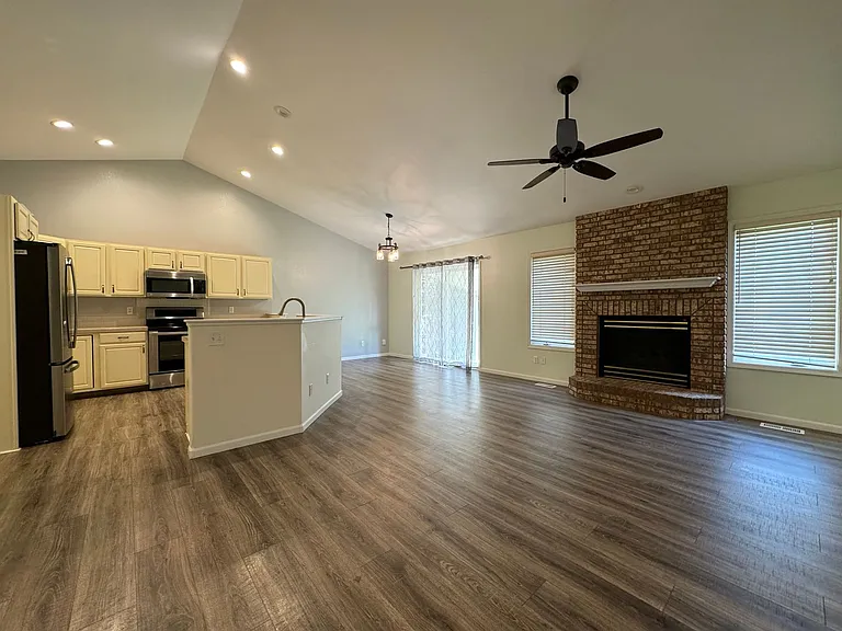 2231 Water Blossom Ln — Photo 19