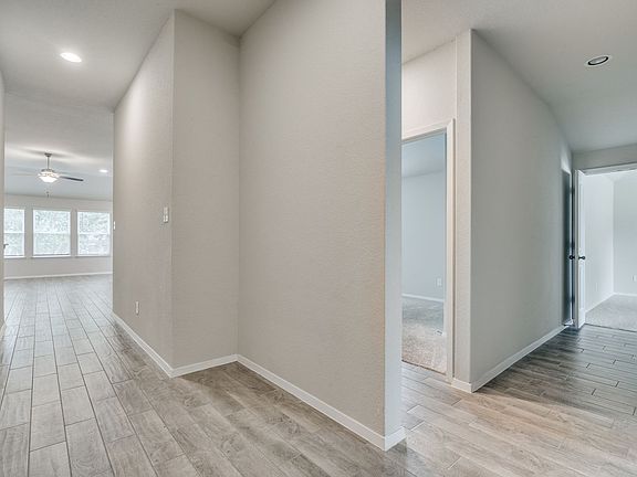 4th image of 1805 Omaha Dr