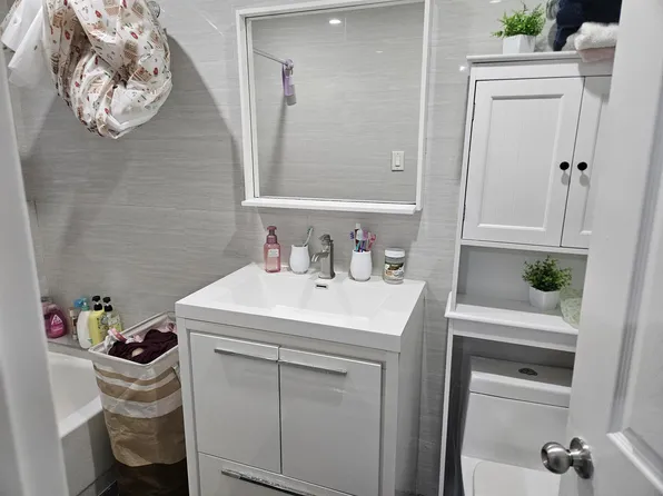 12 Wright Avenue image 9 of 20