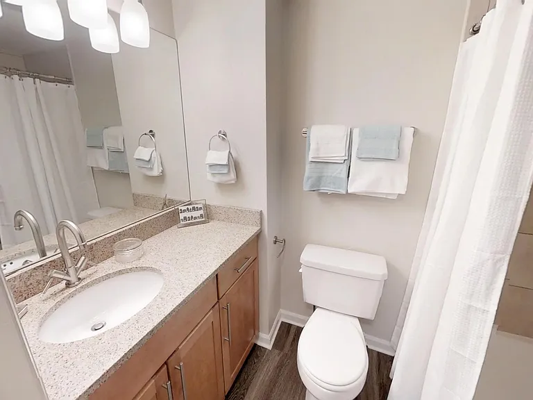 Somerset Apartments — Photo 8