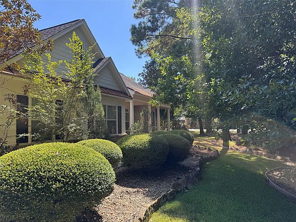 3rd image of 11716 Great Oak Blvd
