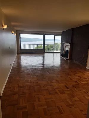 4th image of 4465 Douglas Ave APT 14L