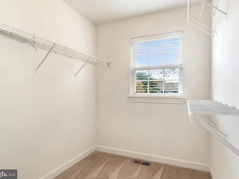 300 Dixon St #308 — Photo 18