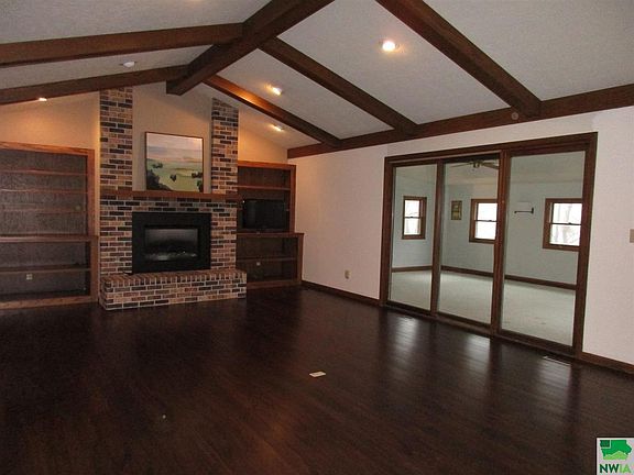 4th image of 3716 S Briar Path