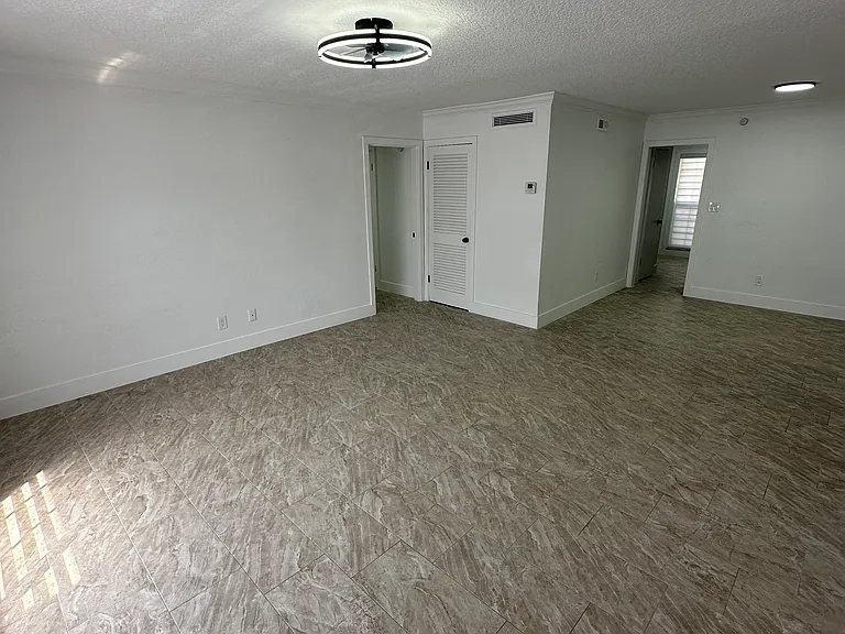 385 Wymore Rd #201 — Photo 2