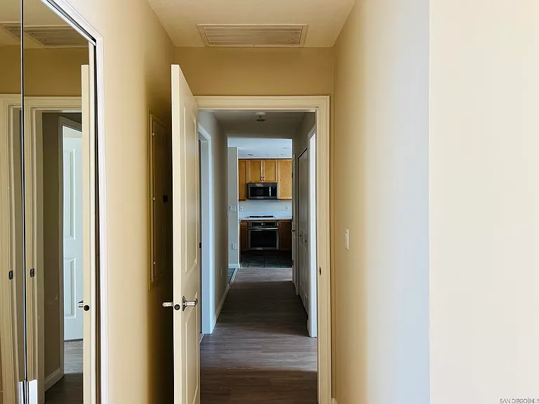850 Beech St #704 — Photo 25