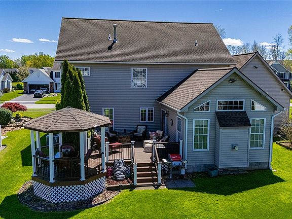 3rd image of 153 Rumford Rd