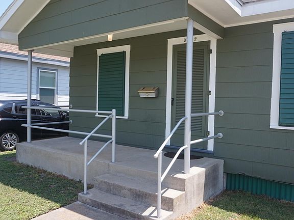 2nd image of 2112 47th St