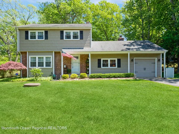 10 W Francis Avenue, Morganville, NJ 07751