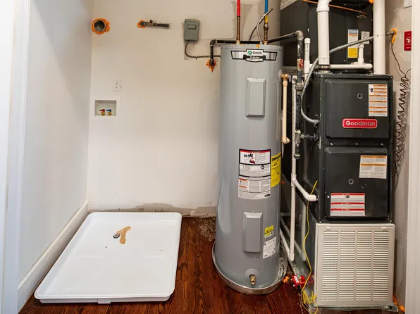 409 Ocean Avenue image 15 of 18