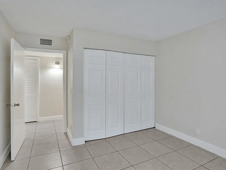 10773 Cleary Blvd #111 — Photo 11