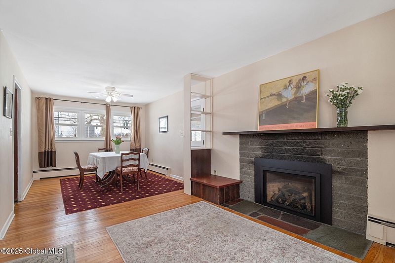4th image of 22 Elmwood Street