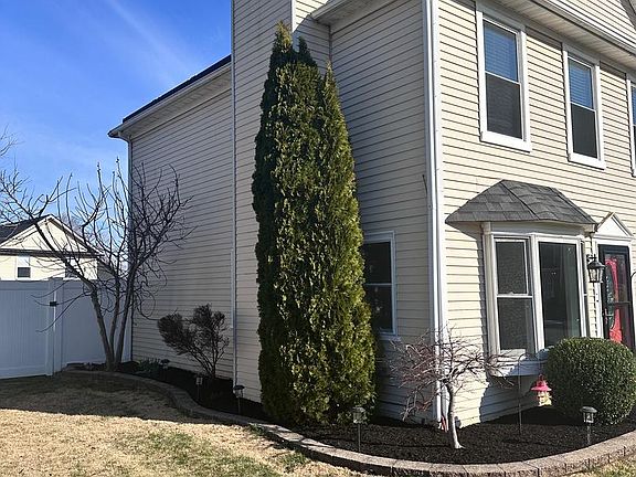 3rd image of 204 Stirrup Rd