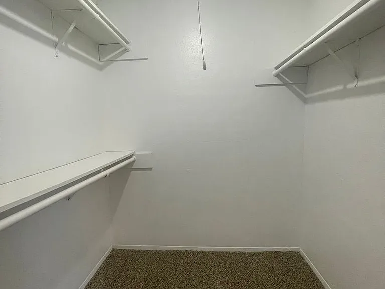 Ashley Crest — Photo 18