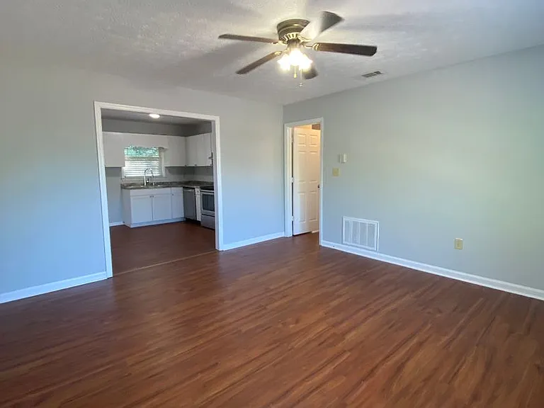 109 Barrington Pl #1-4 — Photo 3