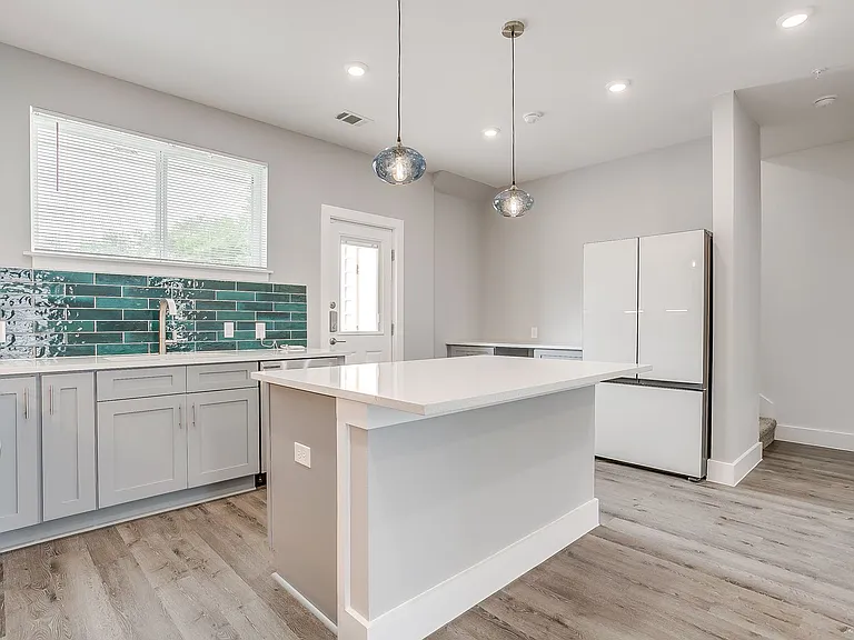 3144 Forest Park Blvd — Photo 19