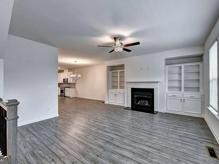 477 Danville Ave — Photo 11