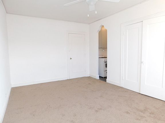3rd image of 1570 Oak Ave APT 314
