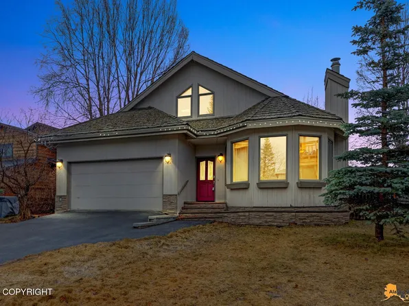 8421 Fox Lair Cir, Anchorage, AK 99507