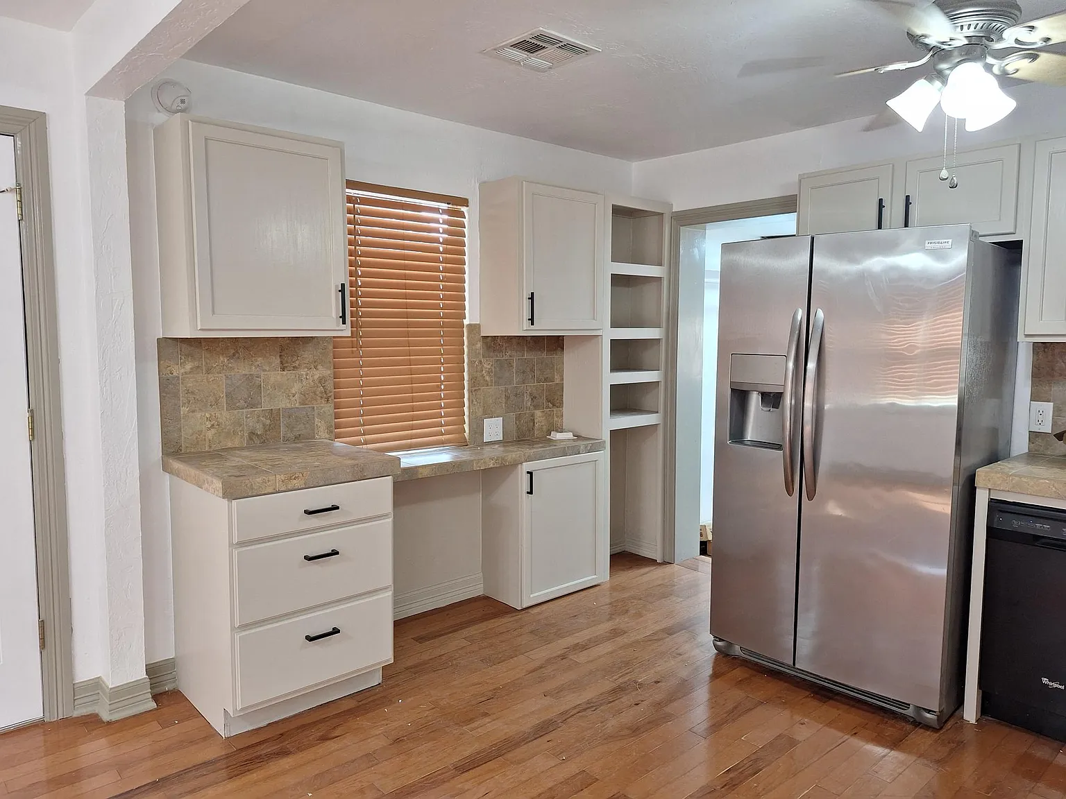 527 North Lahoma Avenue - 1 — Photo 4